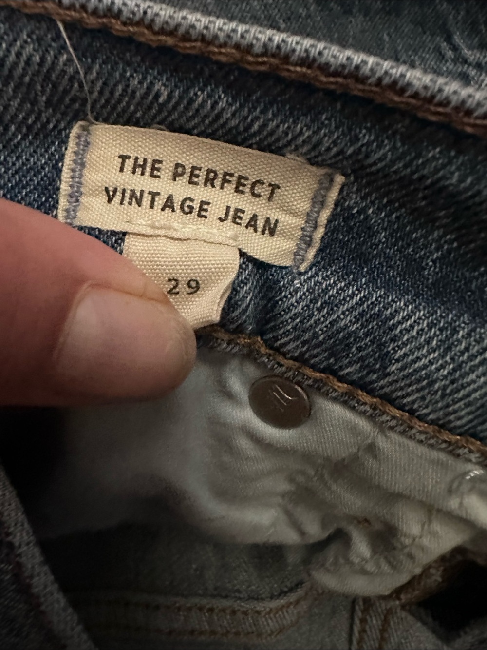 Madewell The Perfect Vintage Straight Leg Jeans in Medium Blue Wash - Picture 4 of 6